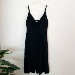 Gilli dress, tie front, cut out bust, button front, black, feminine, midi dress